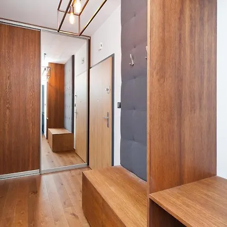 Rakowicka Podkowa Center Near The Train Station By Sun & Snow Apartment Krakow